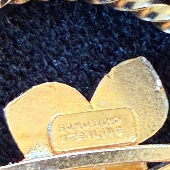 Bond Boyd Sterling Elegant Gold Floral brooch - Picture 3 of 3